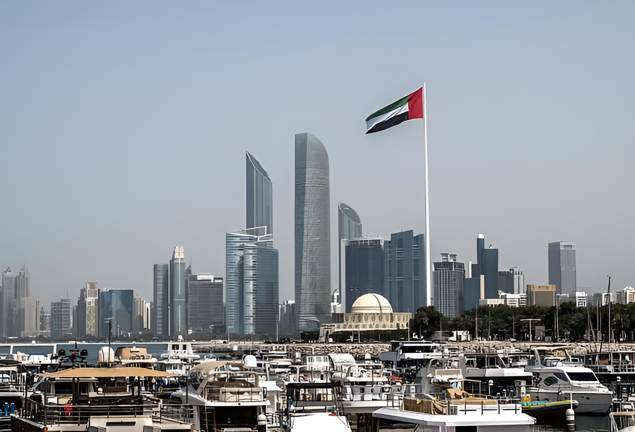Using UAE Holding Companies to Separate Risk Across Markets